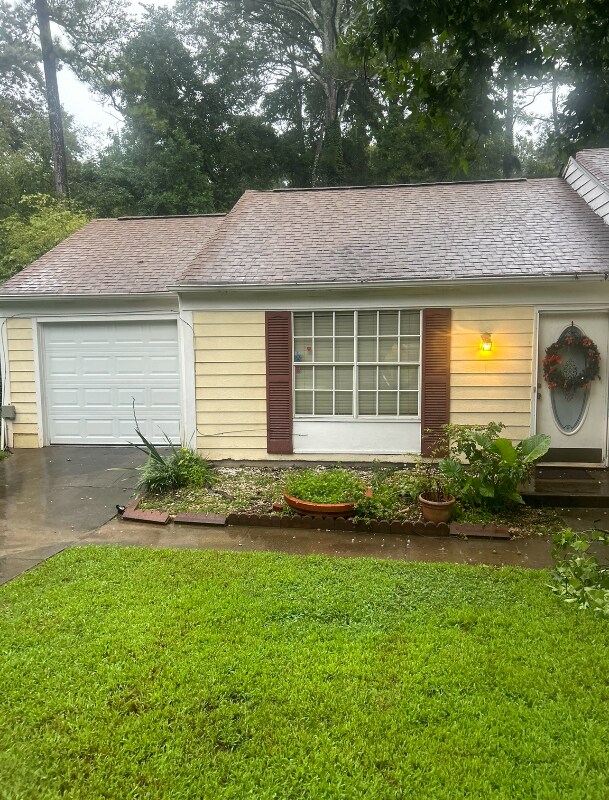 6290 Laurel Post Dr, Lithonia, GA 30058