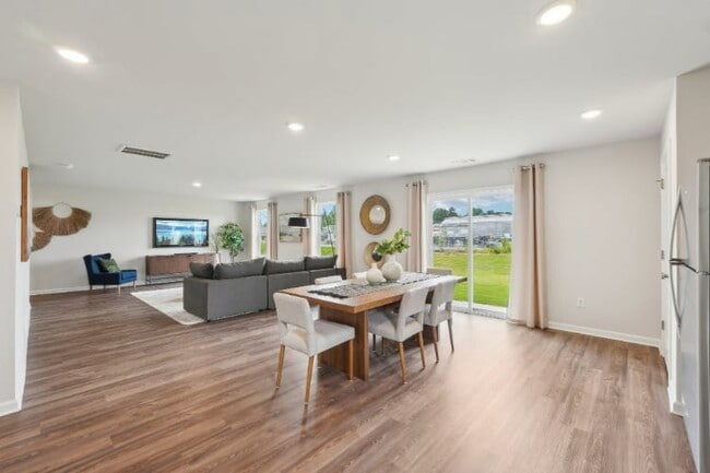 401 Clayton Scott St, Warner Robins, GA 31088 - photo 6