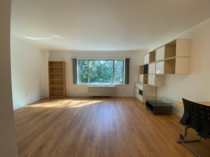 Cleveland Terrace Condominiums unit 511, Washington, DC 20008 - photo 1