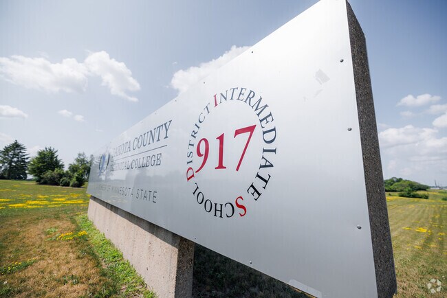 Sign at 917 Paces in Rosemount, Rosemount MN