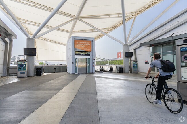 Getting around Downtown El Monte is made easy via Metrolink.