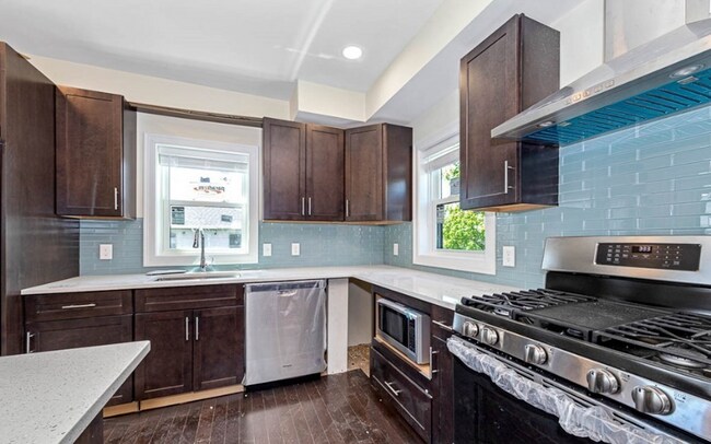 85 Fern Rd, Medford, MA 02155 - photo 3