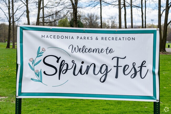 Welcome to the Macedonia Parks and Recreation Spring Fest.