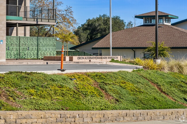 Orion Alternative School is located in Redwood City, CA.