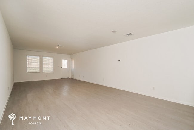 554 Layne Overlook, San Antonio, TX 78253 - photo 3