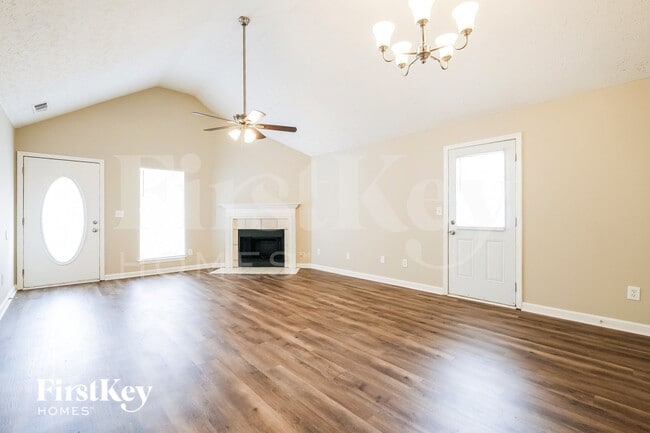 5715 Hidden Brook Cir, Atlanta, GA 30349 - photo 3