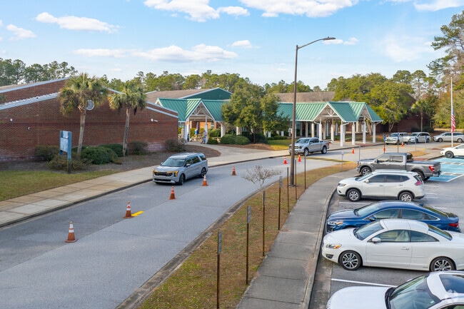 Oglethorpe Point Elementary School