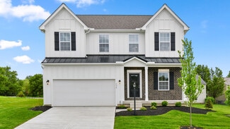 135 Magnolia Ln, Springboro, OH 45066