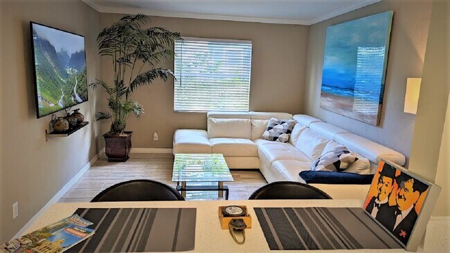 496 28th Ave N unit 1, Saint Petersburg, FL 33704 - photo 4