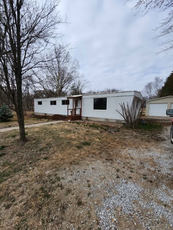 732 Broadway St, Tecumseh, NE 68450