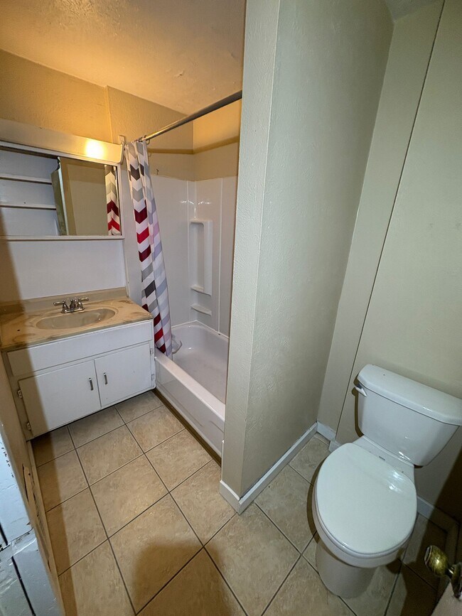 1380 Berdan Ave, Toledo, OH 43612 - photo 6