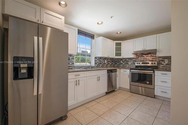 Two Midtown Miami Condominium unit H2504, Miami, FL 33137 - photo 2