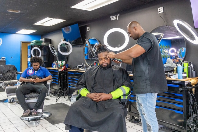 Ramble Ridge residents can experience timeless grooming at Hands 2 Handsome.