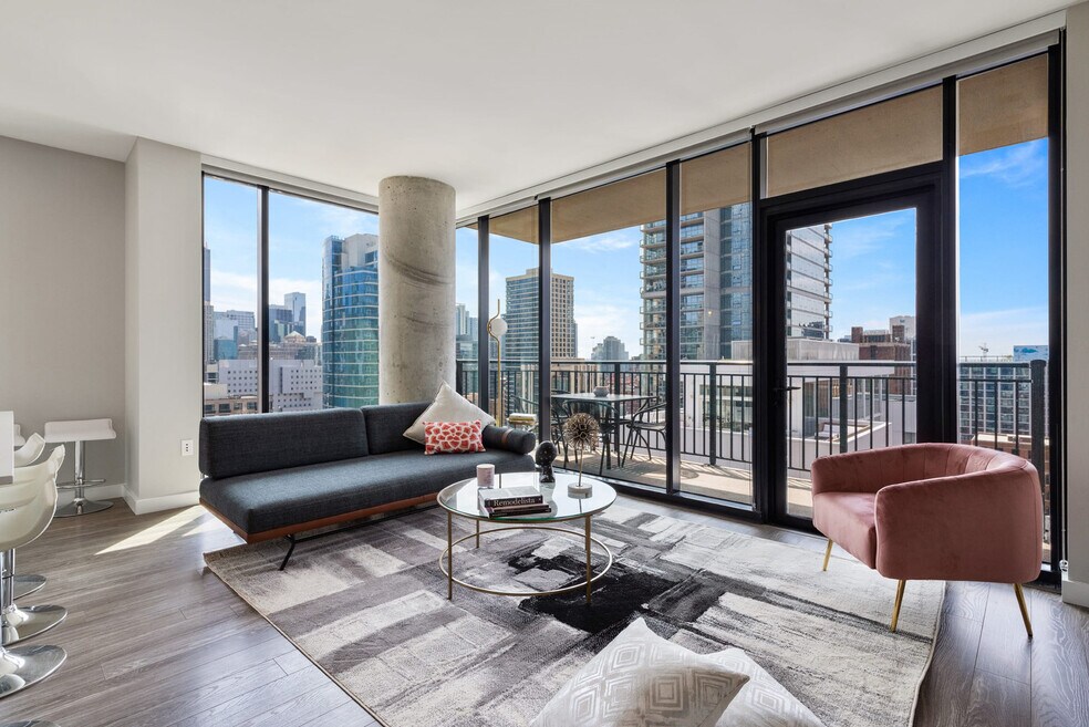 823 N Clark St unit ID1029588P, Chicago, IL 60610 - photo 1