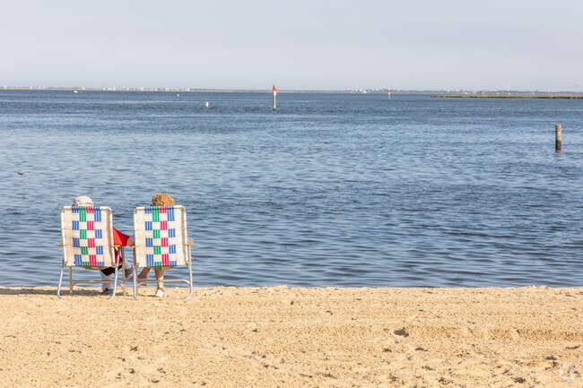 Relax and let the sea be a part of your life in Massapequa.