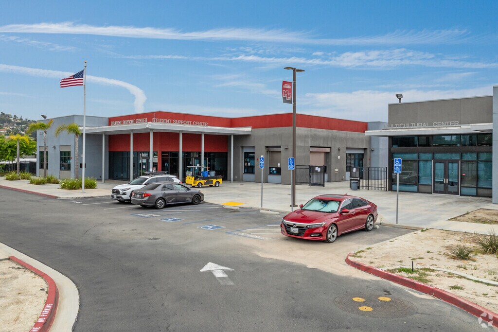 An entrance view to Mount Miguel High in La Presa.