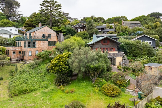 Bolinas offers homes with stunning ocean views while nestled together with a friendly community vibe.