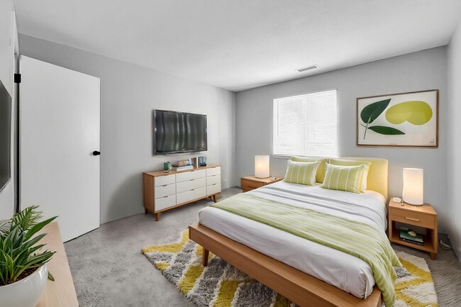 Park @ Nine23, Cedar Falls, IA 50613 - photo 7