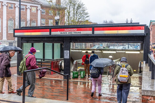 You can find many different commuter options in Baldwin including the red line station.