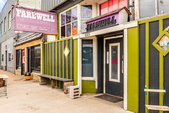 Grab a coffee to go at Farwell Coffee & Booze near Leeds.