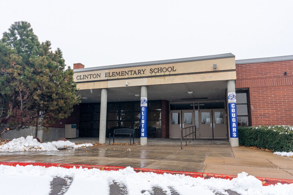 Clinton Elementary School provides education in the neighborhood of 
Clinton.