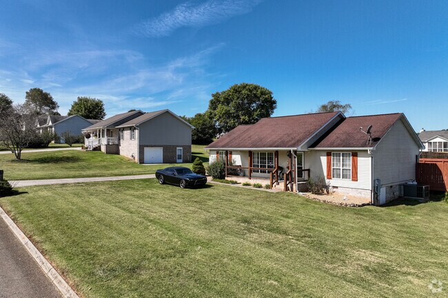 Ranch homes are very popular in Seymour, TN.