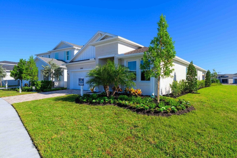 10645 NW Suncrest Loop, Port Saint Lucie, FL 34987 - photo 1