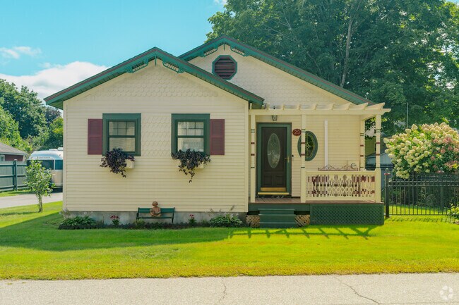 Lovely homes with natural colors and attention to detail are a unique feature of Wilder houses.