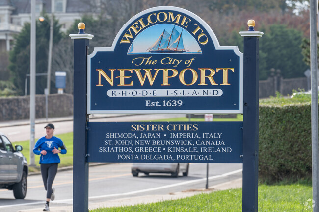 Newport and the Old Beach neighborhood are welcoming places for the historic charm.