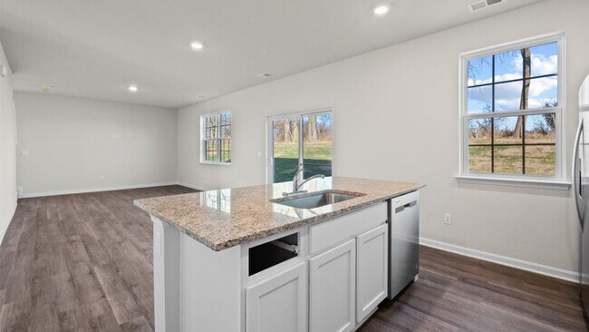 373 Atkinson St, Shenandoah Junction, WV 25442 - photo 5