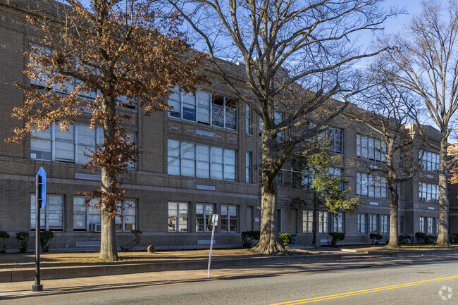 Fanny Meyer Hillers School