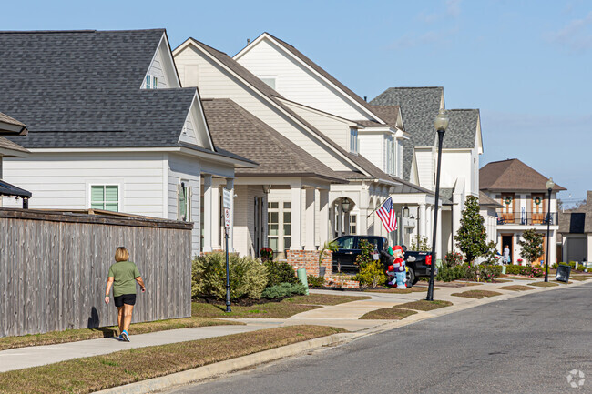 Newer communities in Sorrento make a great place to go for a walk.