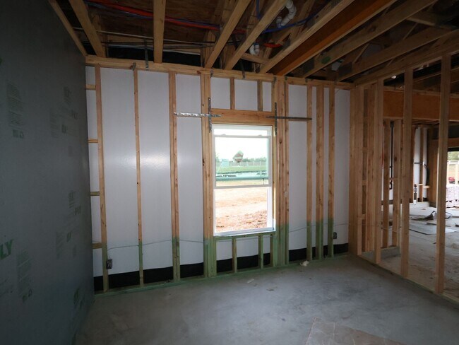 31011 Newcomb Landing Ln, Waller, TX 77484 - photo 5