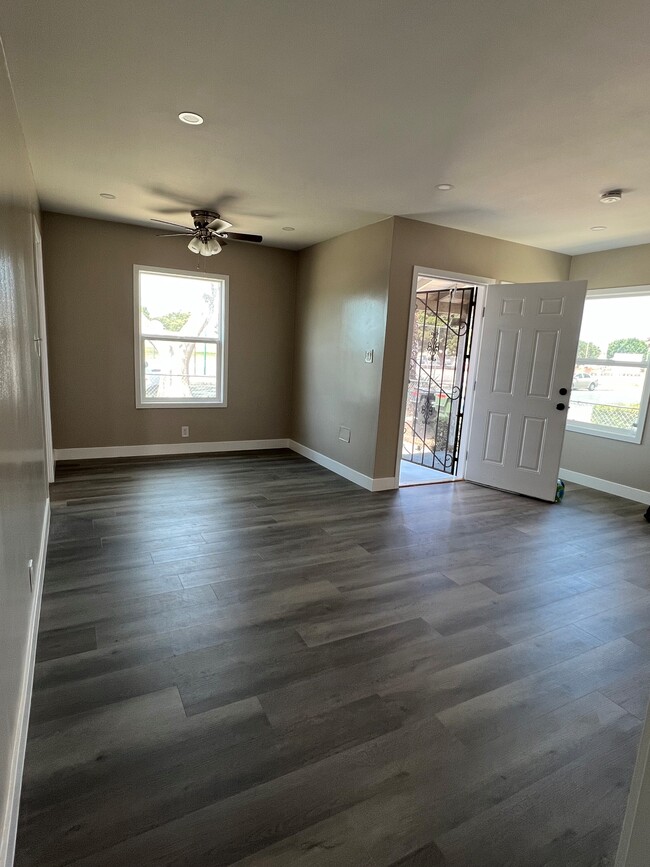 9332 S 6th Ave Unit 9332, Inglewood, CA 90305