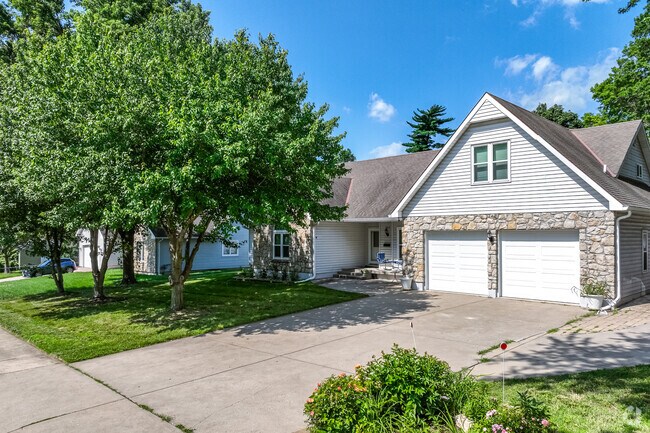 Newer homes sit next to each other and many have privacy fences in Willow Creek.