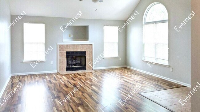 6007 Patricia Ryan Dr, Charlotte, NC 28216 - photo 6