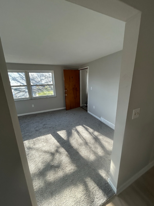 160 Roberta Ave unit 4, Florence, KY 41042 - photo 2