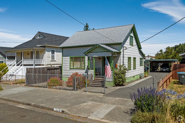Homes date back to as early as 1880 in West End Santa Rosa.