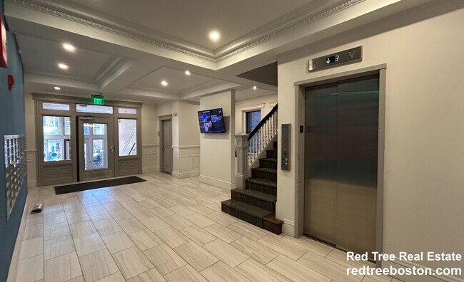 11 Queensberry St unit 3, Boston, MA 02215 - photo 4