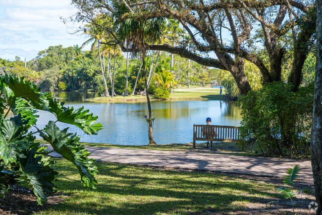 There are a multitude of different areas for residents to relax by the lake in Snapper.