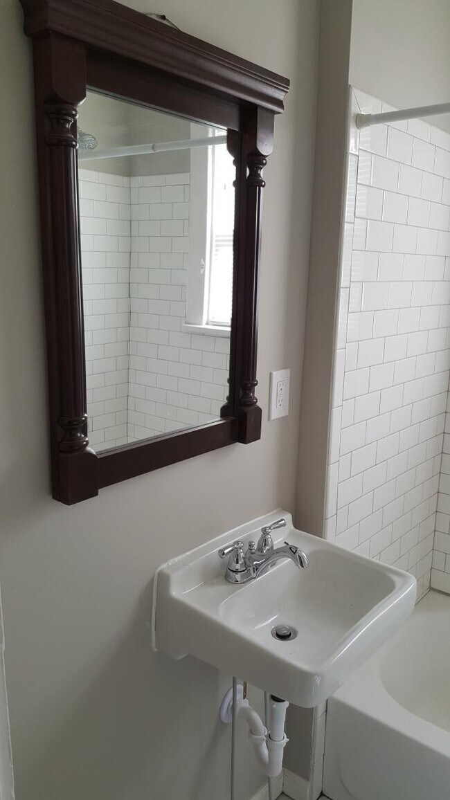 1429 Tamm Ave Unit 1st floor South, St. Louis, MO 63139