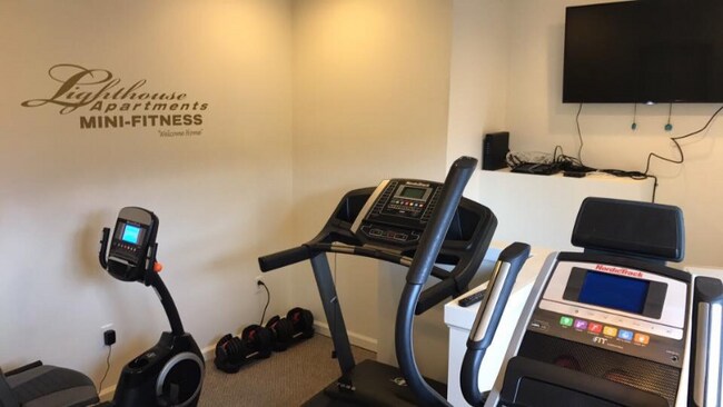 102 N Gilfillan St, Franklin, PA 16323 - photo 7