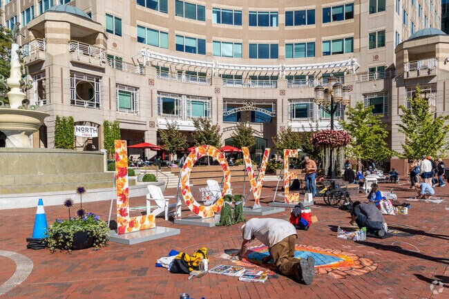 Chalk Fest is a great way to experience art, and being a part of Oak Hill neighborhood.
