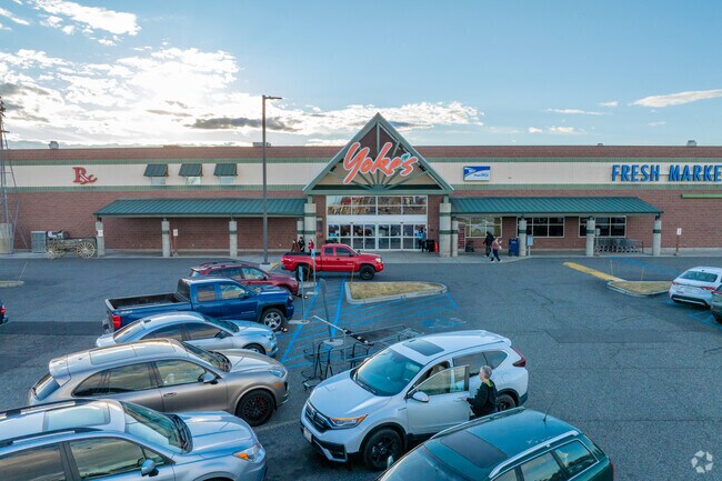West Richland residents do the majority of their shopping at the centrally located Yoke's Grocery Store.