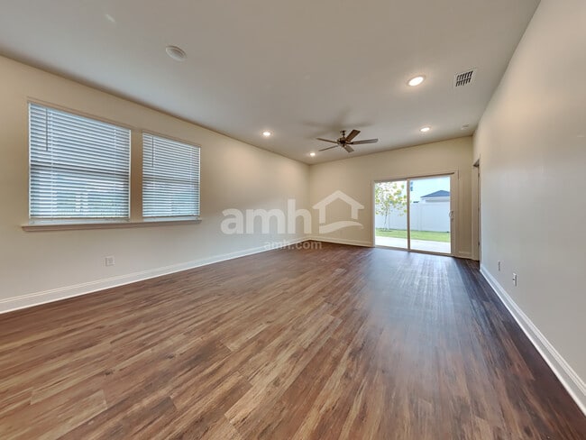 558 Onate Cir, Saint Augustine, FL 32095 - photo 6