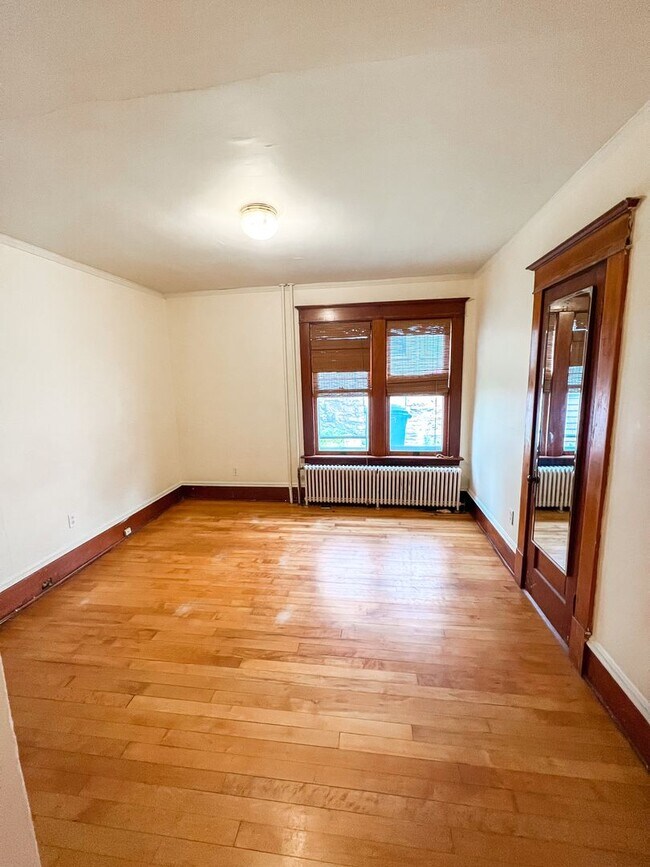 208 King St unit 208 King St, Burlington, VT 05401 - photo 7