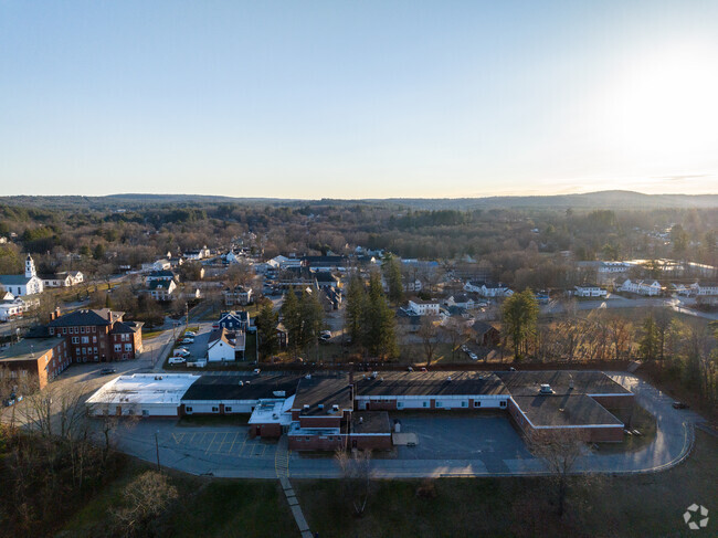 Jacques Memorial Elementary in Milford, NH serves Pre-K to 1st grade.