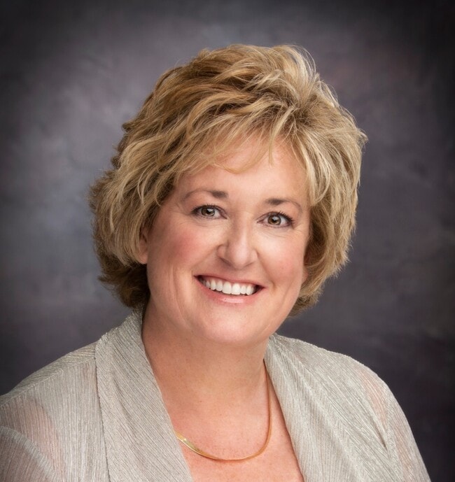 Lynnette Phillips