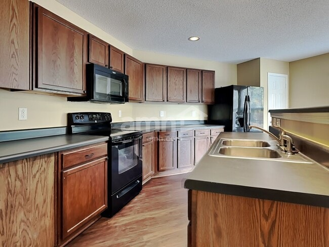 6554 Guard Hill Dr, Raleigh, NC 27610 - photo 3