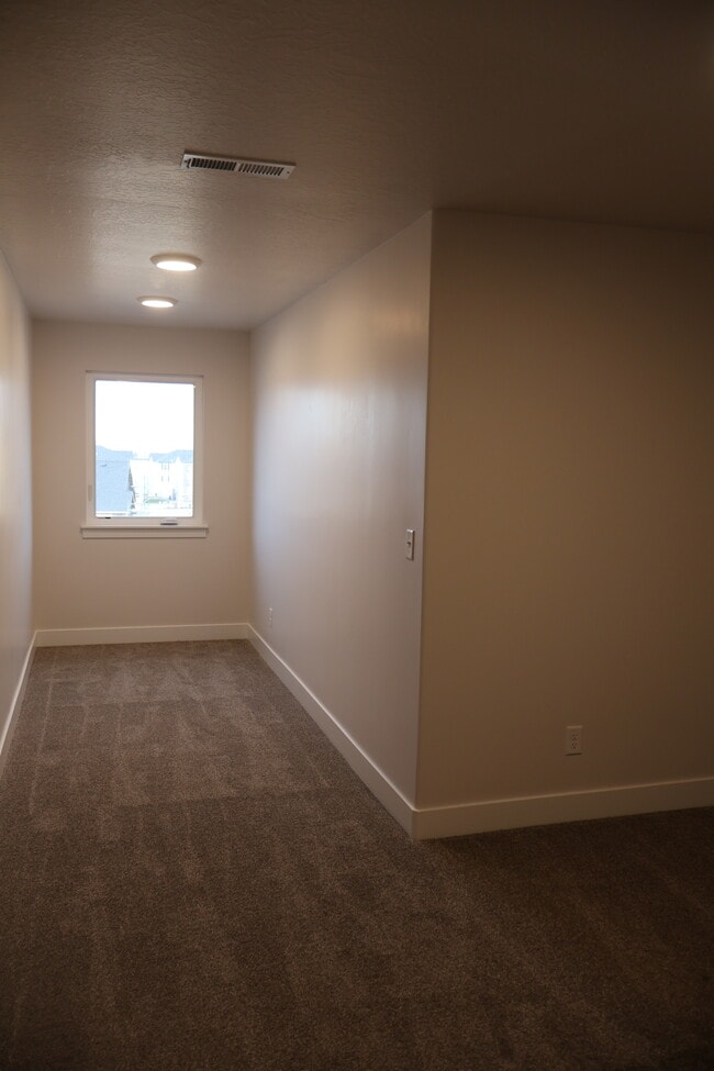 4805 S Heartwood Rd, Mapleton, UT 84664 - photo 4